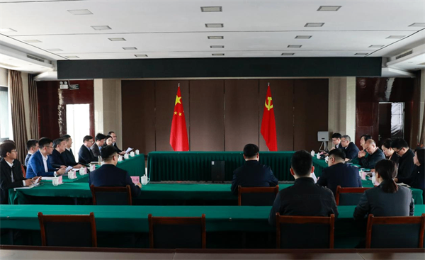 四川省供投集团与湖北农发集团举行座谈交流