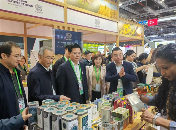 蔡邦银率队赴上海参加第八届中国国际进口博览会、&ldquo;国际合作社年&rdquo;庆祝活动、2025澜湄农业农资经贸合作论坛并开展调研